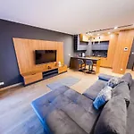 Euro Riverside Luxury 2 شقة *