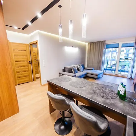 Euro Riverside Luxury 2 דירה *